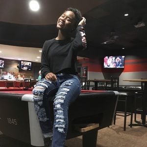 Meet your Posher, Crystal